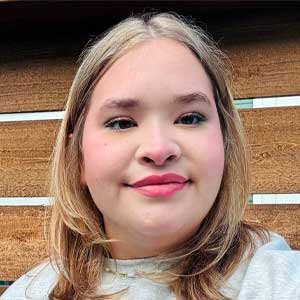 Izabella Sagaribay peer mentor