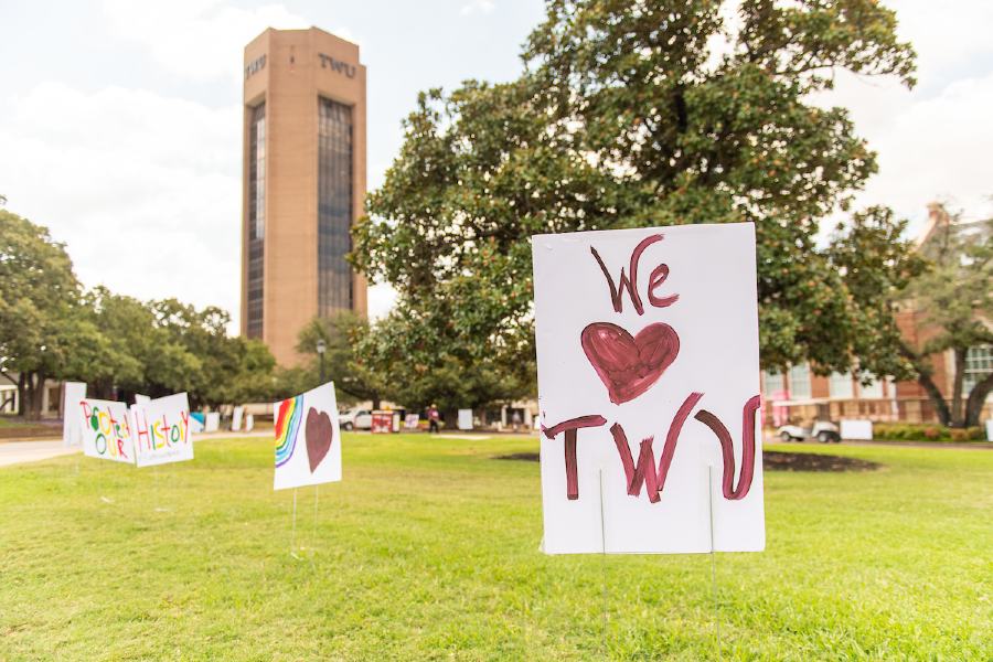 Free speech signs on campus, fall 2021